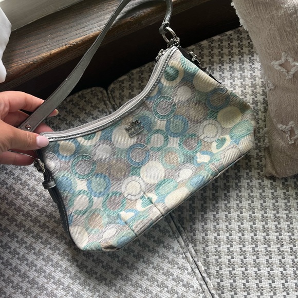 Blue C coach hand bag - Picture 3 of 6